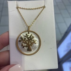 Mother of pearl tree